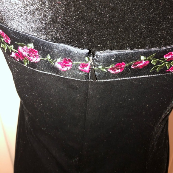 PAPELL BOUTIQUE Evening Velvet Dress - Picture 4 of 8